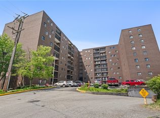 5600 Munhall Rd APT 606, Pittsburgh, PA 15217