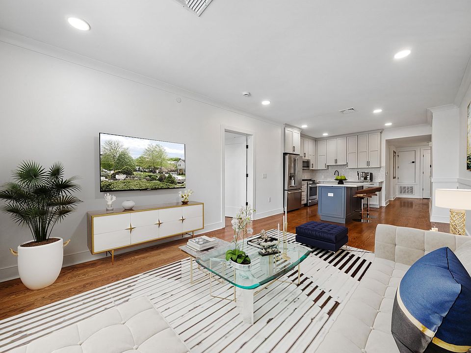 1st image of 139 Sherman Ave #504