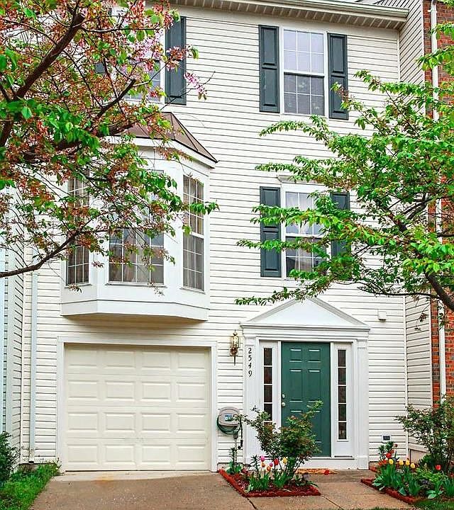 1st image of 2549 Thorncroft Pl