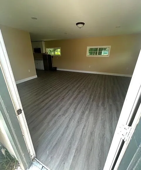 2519 Maple St — Photo 8