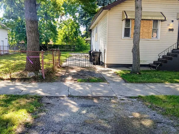 1023 W 104th St, Chicago, IL 60643