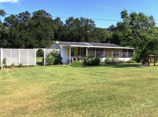 11709 NE 36th St, Oxford, FL 34484