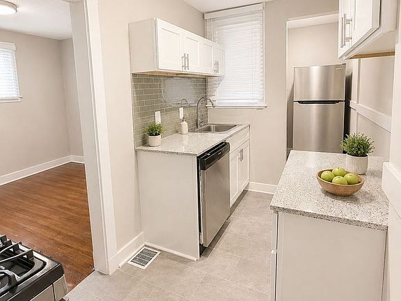 5th image of 748-758 Shady Dr E #756
