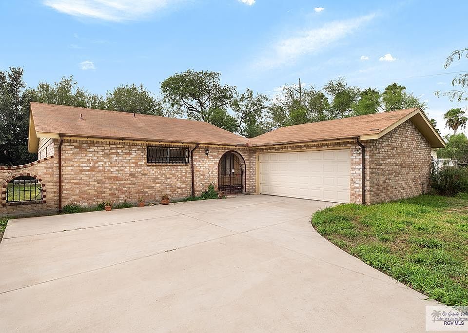 1st image of 1425 E Catherine Cir