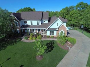 303 Merlin Dr, Weldon Spring, MO 63304