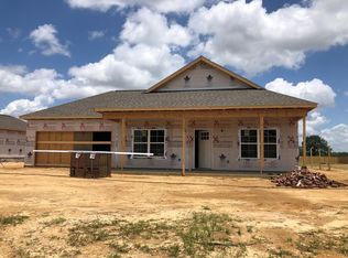 109 Tanglewood Dr, Headland, AL 36345