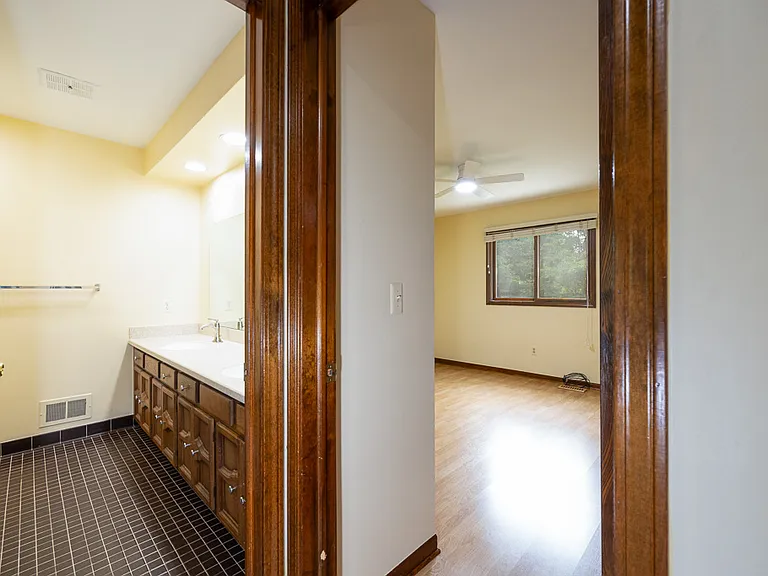 6275 Fairbrook Ct — Photo 28
