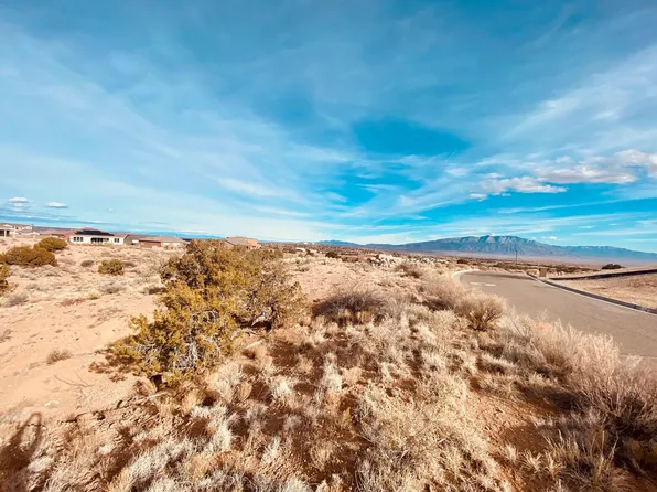 2408 Desert Marigold Rd NE, Rio Rancho, NM 87144