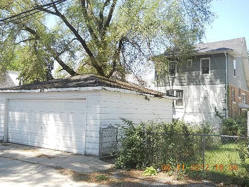 3rd image of 613 23rd Ave
