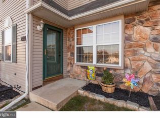1232 Pin Oak Dr, Perkiomenville, PA 18074