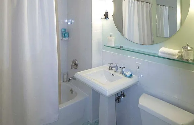 Rented by The World Wide Group | media 73