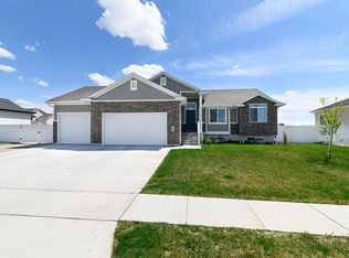 2505 W 3375 S, West Haven, UT 84401