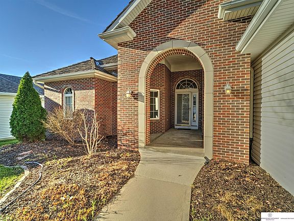 5th image of 1610 S 189th Ct