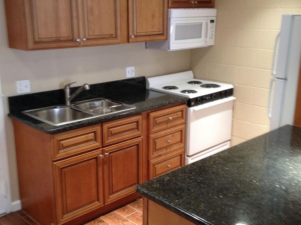 1st image of 225 W 6th St APT 509