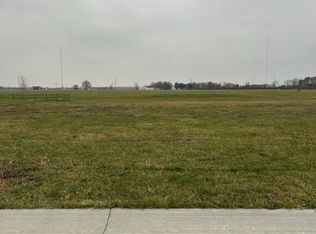 5560 Eagles Landing Dr, Oregon, OH 43616