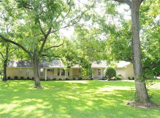 9303 Monticello Dr, Granbury, TX 76049