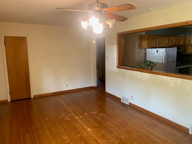 2 bed, 1.5 bath, 1450 sqft, $1,000 — Photo 4