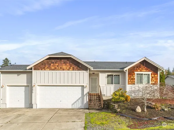 2675 Connecticut Place E, Port Orchard, WA 98366