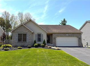 1366 Evergreen Dr, Lake View, NY 14085