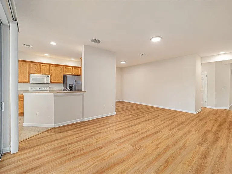 4570 SW 52nd Cir #107 — Photo 10
