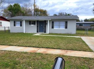 2441 Greenwood St, Deltona, FL 32738