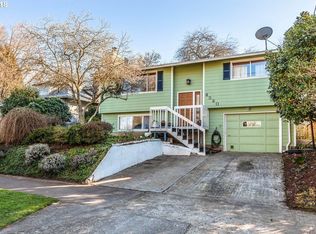 4320 SE Reedway St, Portland, OR 97206