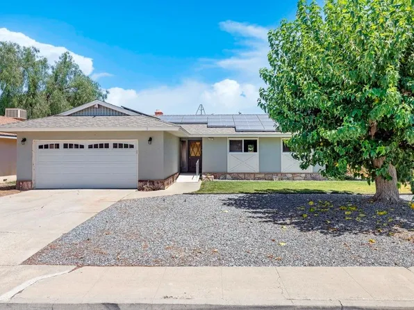 454 Dartmouth Ave, Coalinga, CA 93210