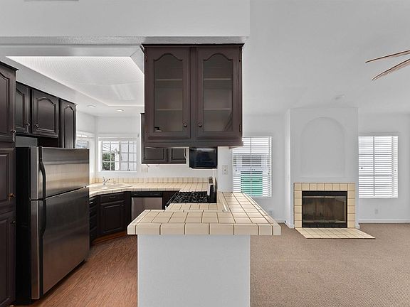 2nd image of 1367 Thomas Ave APT 4