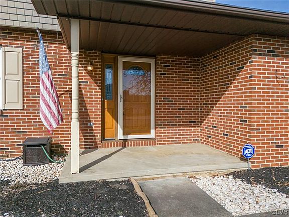 5th image of 2611 Bonnie Ln