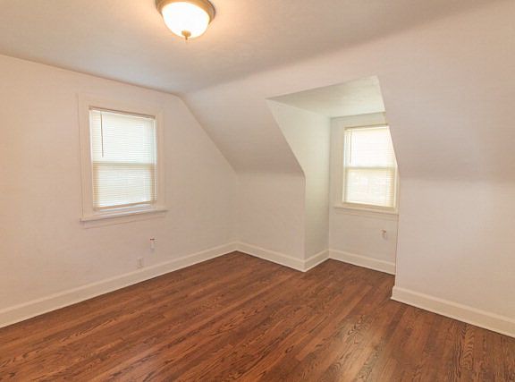 5th image of 45 Chilton Ave