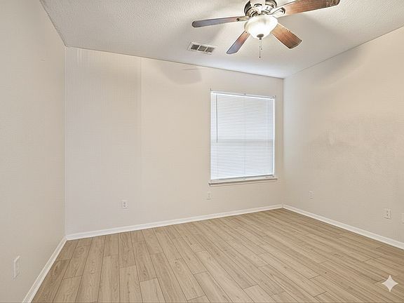 5th image of 9283 Kingsflower Cir
