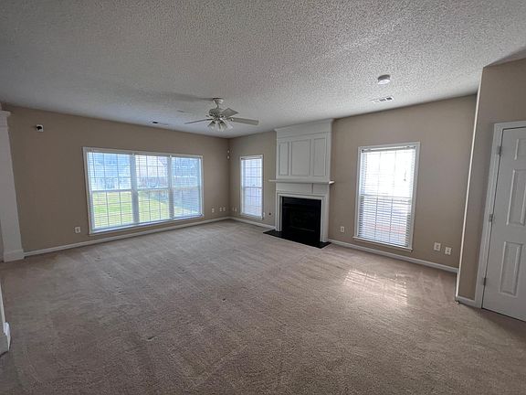 5th image of 440 Stambridge Ct