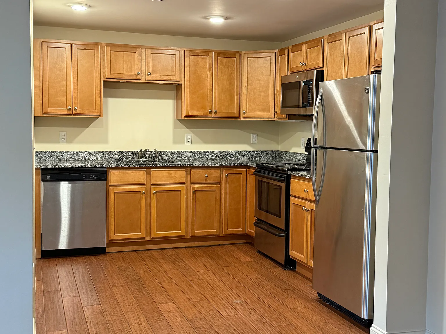 2 bed, $2,250 — Photo 2