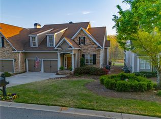 327 Arsenal Dr, Ninety Six, SC 29666