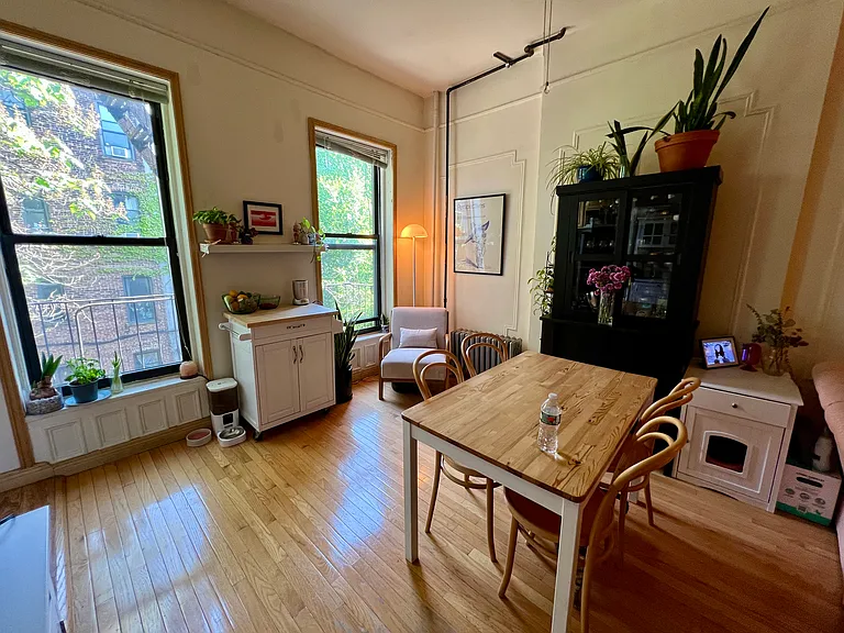 6 Brevoort Pl #3 — Photo 4