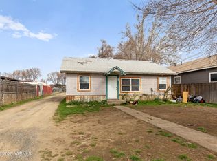 811 E Viola Ave, Yakima, WA 98901