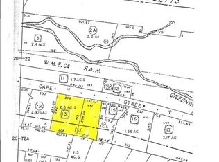 1140 Cape St, Lee, MA 01238