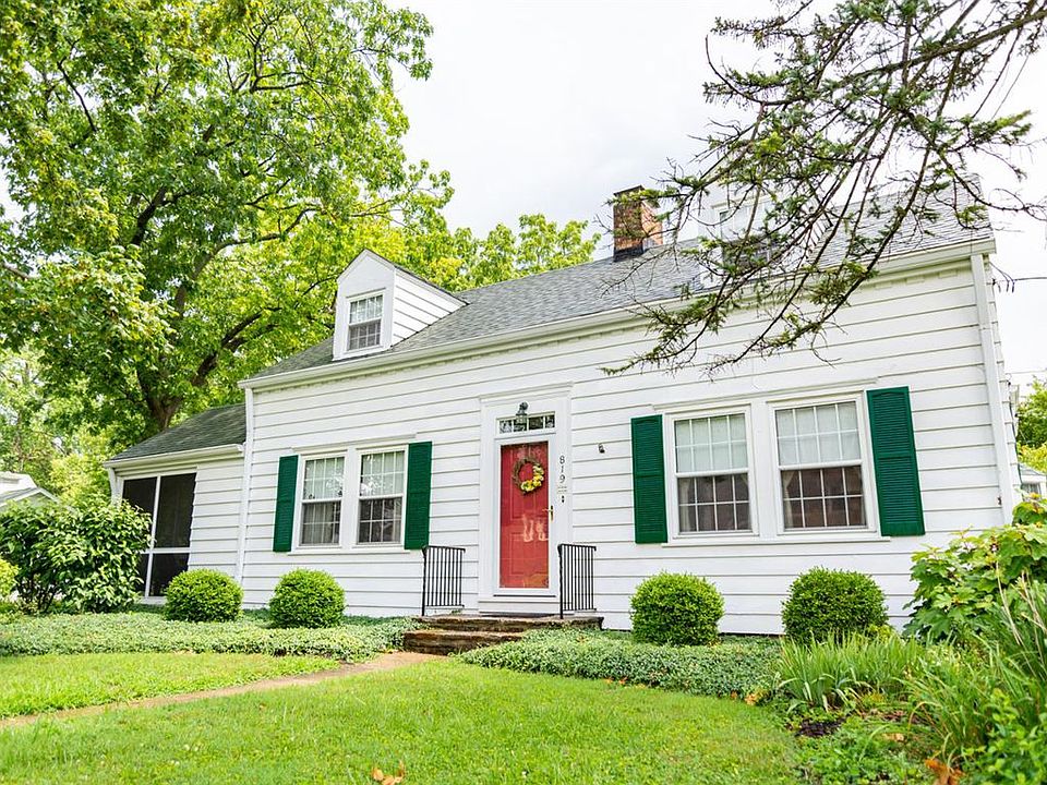 1st image of 819 Oak St