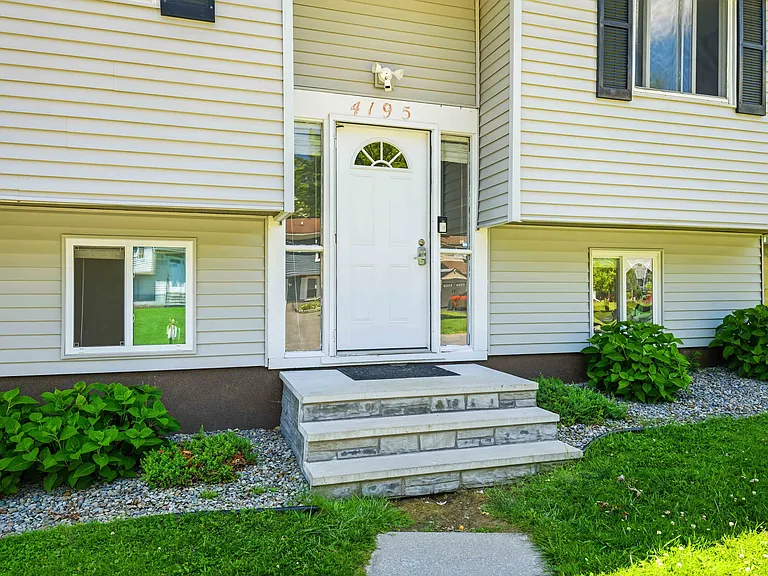 4195 Burningtree Rd — Photo 3