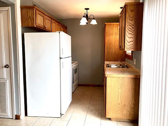 5th image of 2428 Upas Ave APT 2