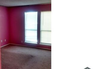 5610 Easthampton Dr, Houston, TX 77039