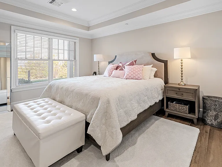 1 Village Green Dr — Photo 16