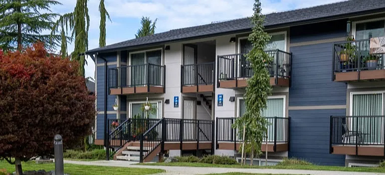 Northern Lights Apartments — Photo 33