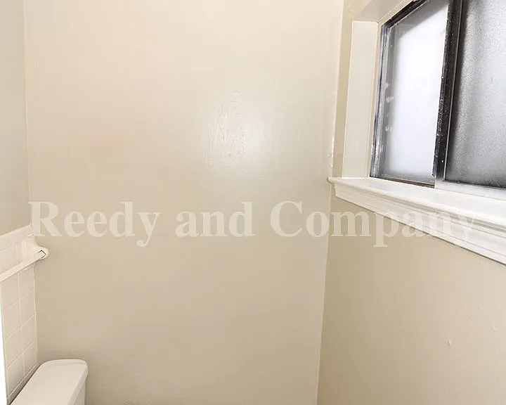 4557 Spring Valley Dr — Photo 12