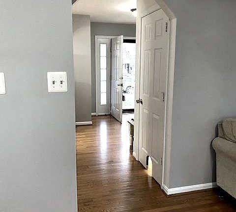 5th image of 50 Dorothy Ln