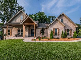 226 Crabtree Ln, Bowling Green, KY 42103