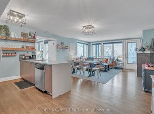 1 Tree Tops Ln #201, Huntsville, ON P1H0B8