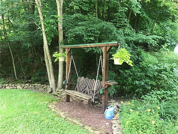 4th image of 129 Caney Valley Rd