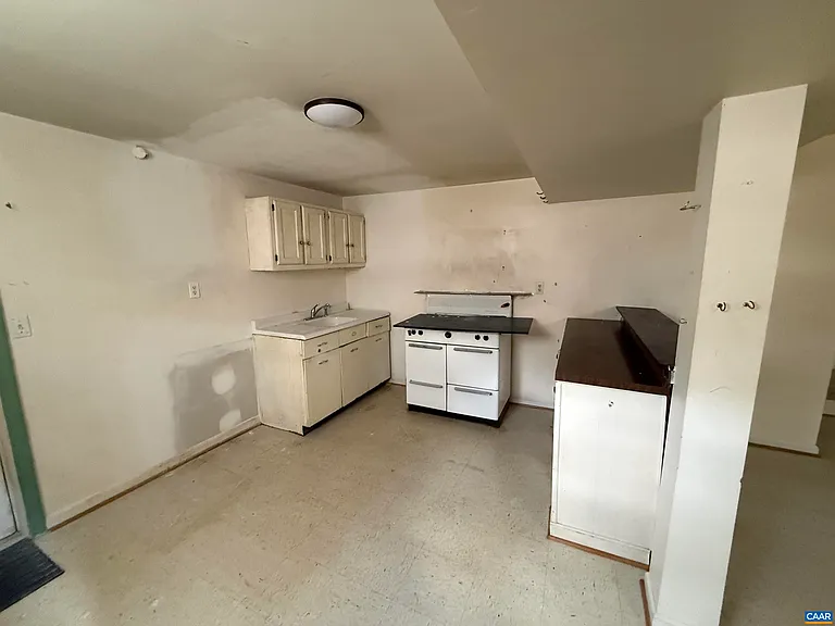 913 Druid Ave — Photo 24