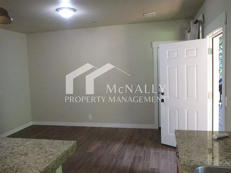7720 Artondale Dr NW — Photo 5